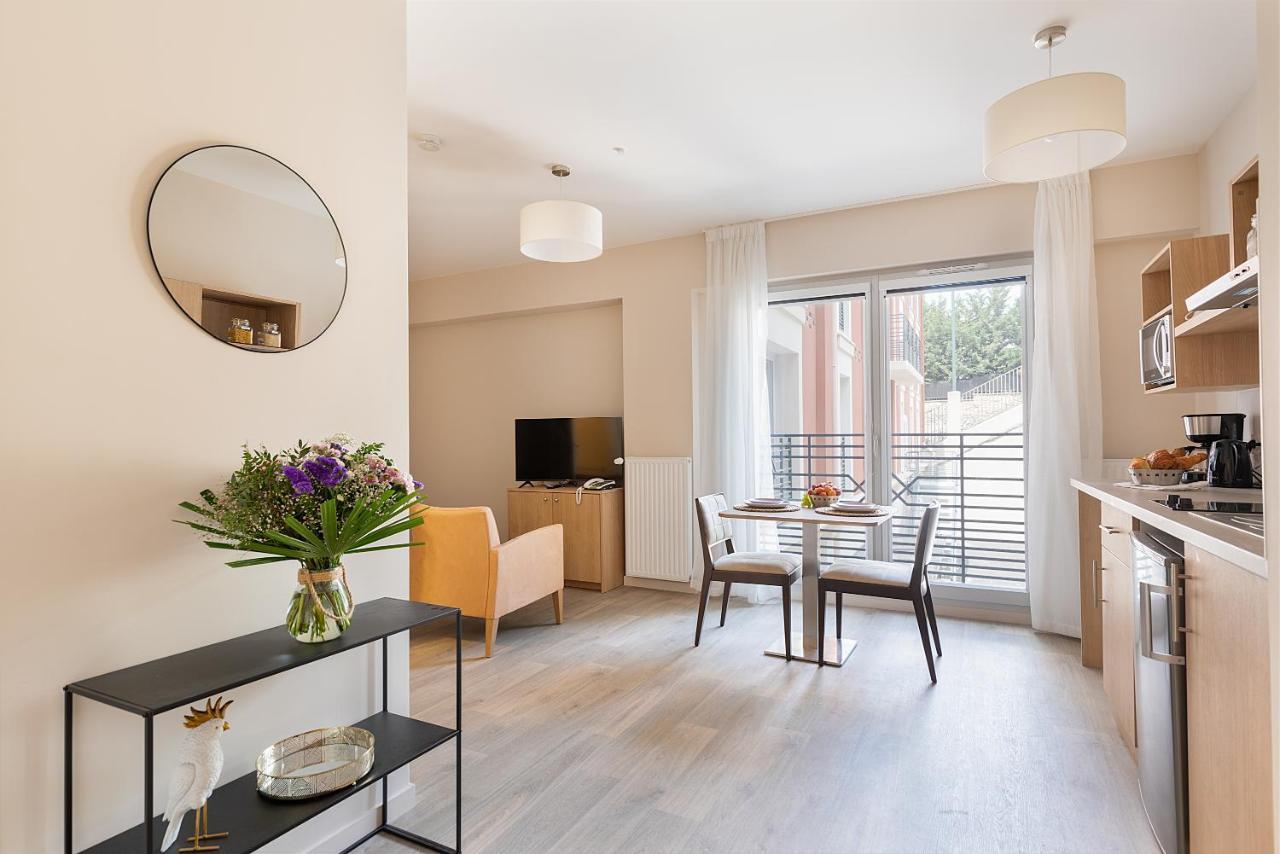 Zenao Appart'Hotels Le Raincy Екстериор снимка